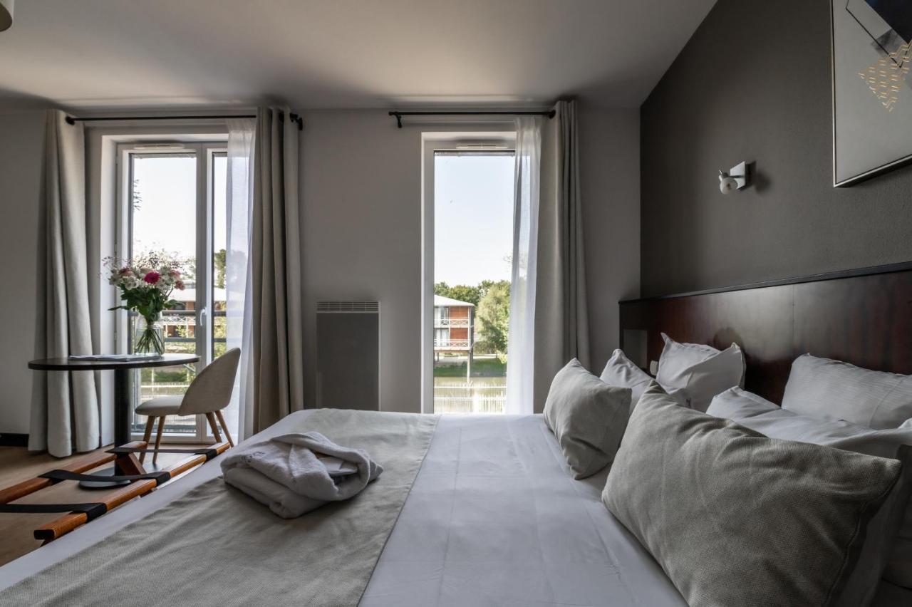 Domaine De Cice-Blossac, Resort Spa & Golf ブリュ エクステリア 写真